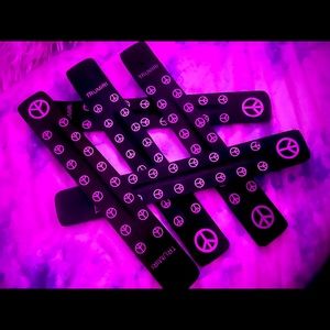 1 peace sign incense holder